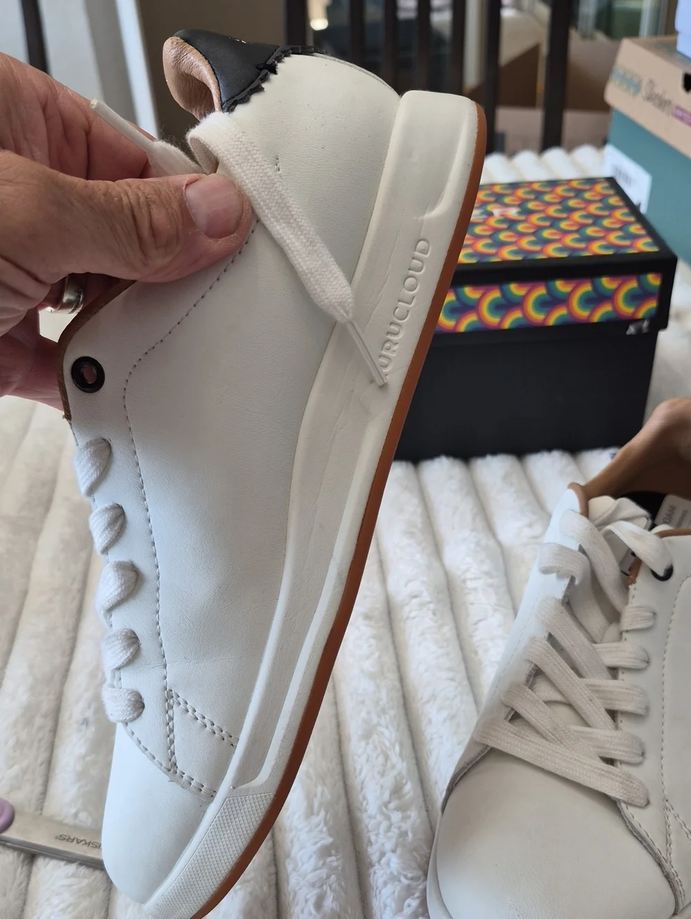 KURU CLOUD ROAM WOMEN'S SZ 8 M SNEAKERS $159
